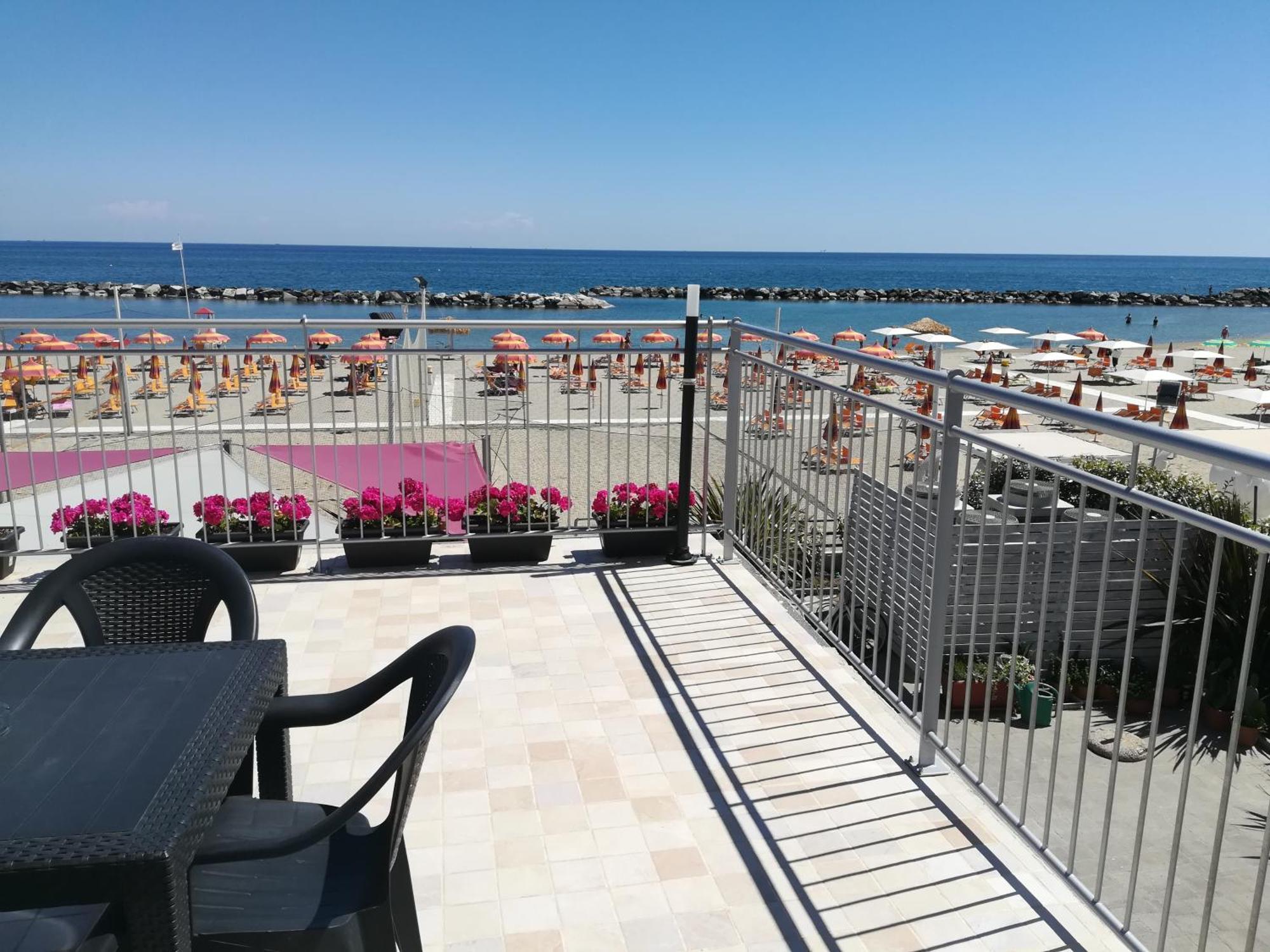 Hotel & Residence Cavalluccio Marino Rimini Eksteriør bilde